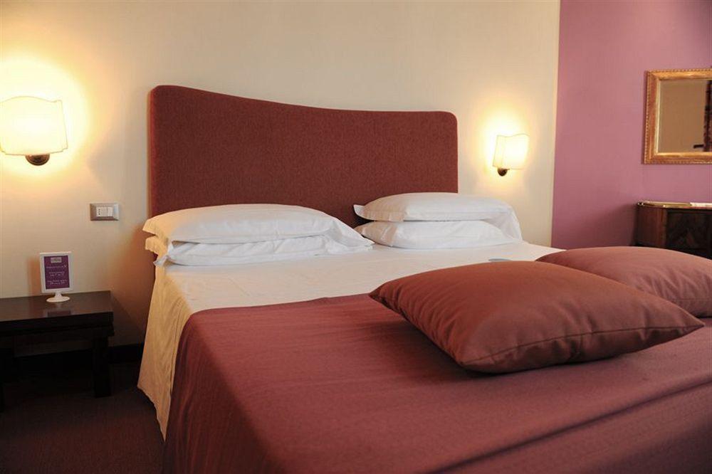 Hotel Casali Τσεζένα Εξωτερικό φωτογραφία